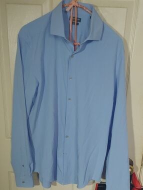 Van Heusen Light Blue Men's Dress Shirt
